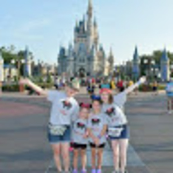 Meet your Posher, Kim - Picture 1 of 1